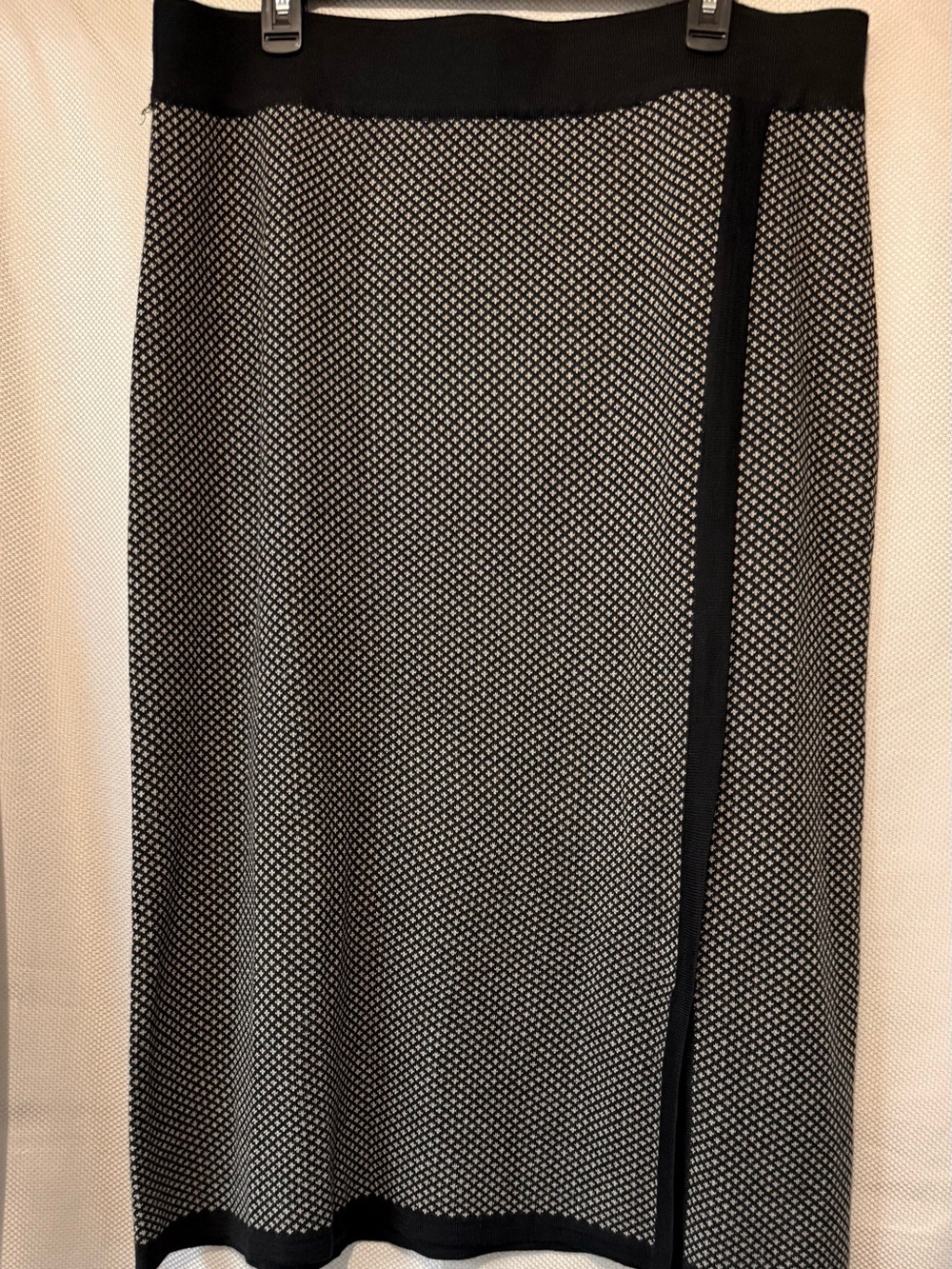 Cold Water Creek Black and White Knit Pencil Skirt - Classic Office Style